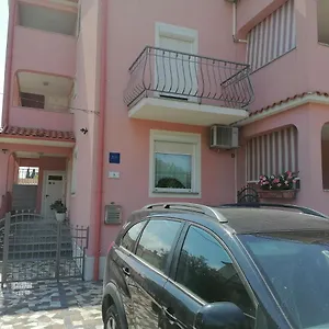  Apartment Zaharija