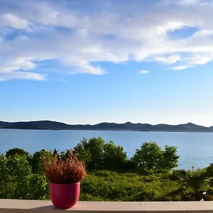  Apartment Seaview House Mali Rog Kroatien